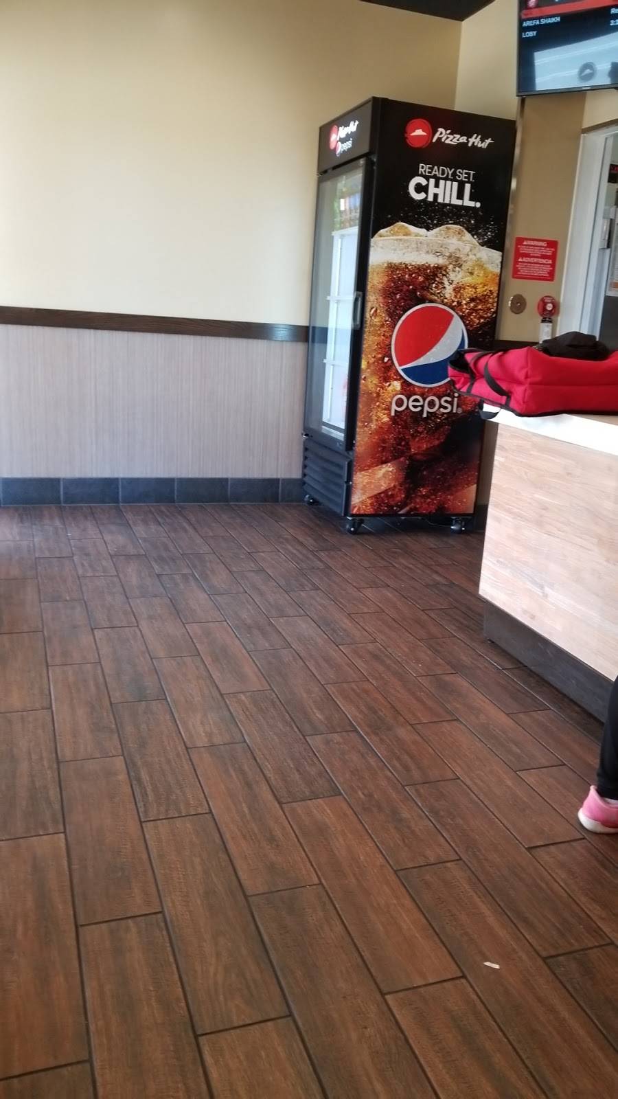 Pizza Hut | restaurant | 2390 N Tustin Ave Suite A, Santa Ana, CA 92705, USA | 7148349090 OR +1 714-834-9090