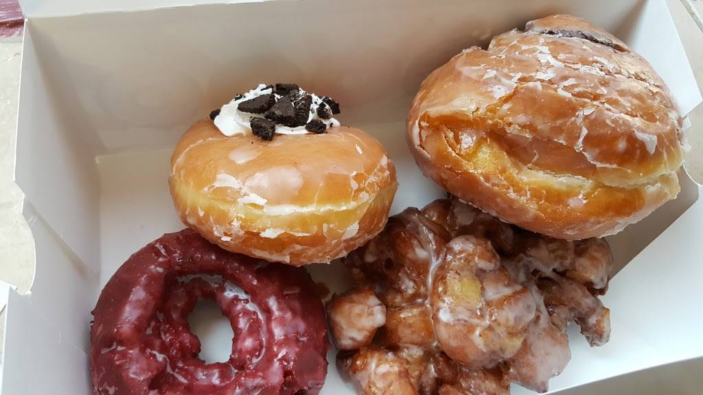 Pharaohs Donuts | bakery | 200 N 7th St, St. Louis, MO 63102, USA | 3143510285 OR +1 314-351-0285