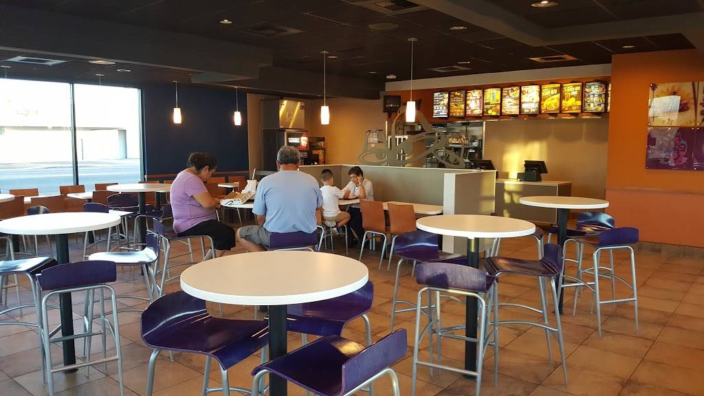 Taco Bell | meal takeaway | 1686 E Manning Ave, Reedley, CA 93654, USA | 5596430190 OR +1 559-643-0190