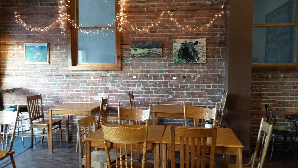 The Wired Rooster Coffee Shop | cafe | 131 E Main St, Caledonia, MN 55921, USA | 5077258199 OR +1 507-725-8199