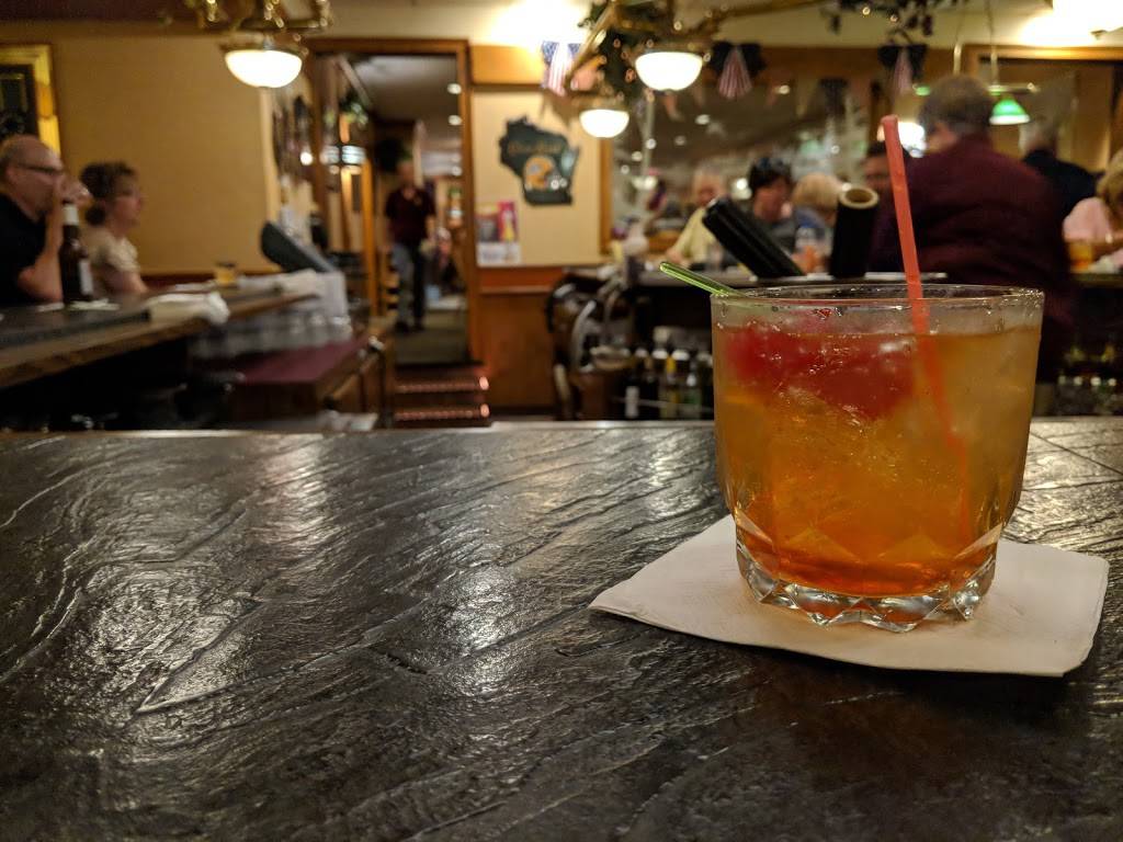 Out-O-Town Supper club | restaurant | N2161 Town Club Rd, Kaukauna, WI 54130, USA | 9207660414 OR +1 920-766-0414