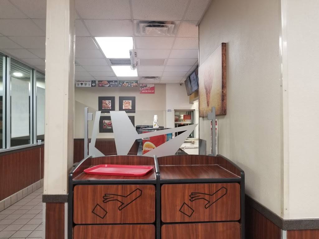 Churchs Chicken | restaurant | 8028 N Mesa St, El Paso, TX 79932, USA | 9155844966 OR +1 915-584-4966