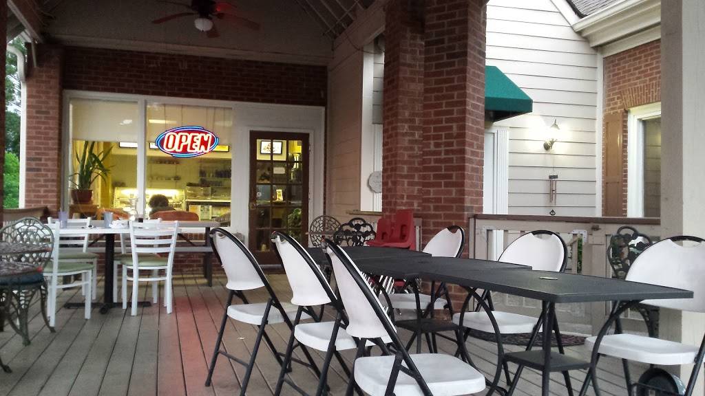 Loving Hut Norcross | restaurant | 6385 Spalding Dr suite e, Peachtree Corners, GA 30092, USA | 6784219191 OR +1 678-421-9191