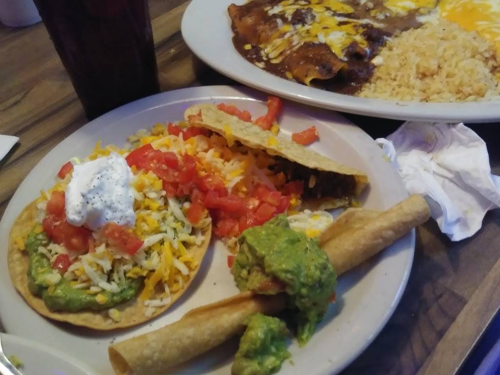 Campo Verde | restaurant | 2918 W Pioneer Pkwy, Dalworthington Gardens, TX 76013, USA | 8172757003 OR +1 817-275-7003