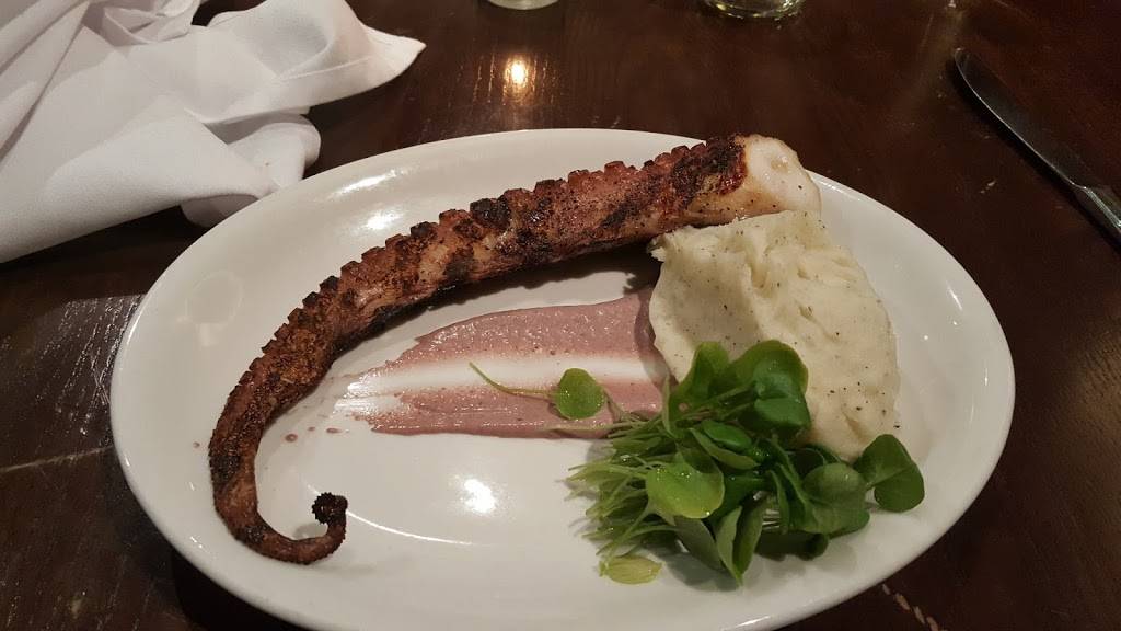 Shoga Sushi & Oyster Bar | restaurant | 300 E 88th St, New York, NY 10128, USA | 2122894635 OR +1 212-289-4635