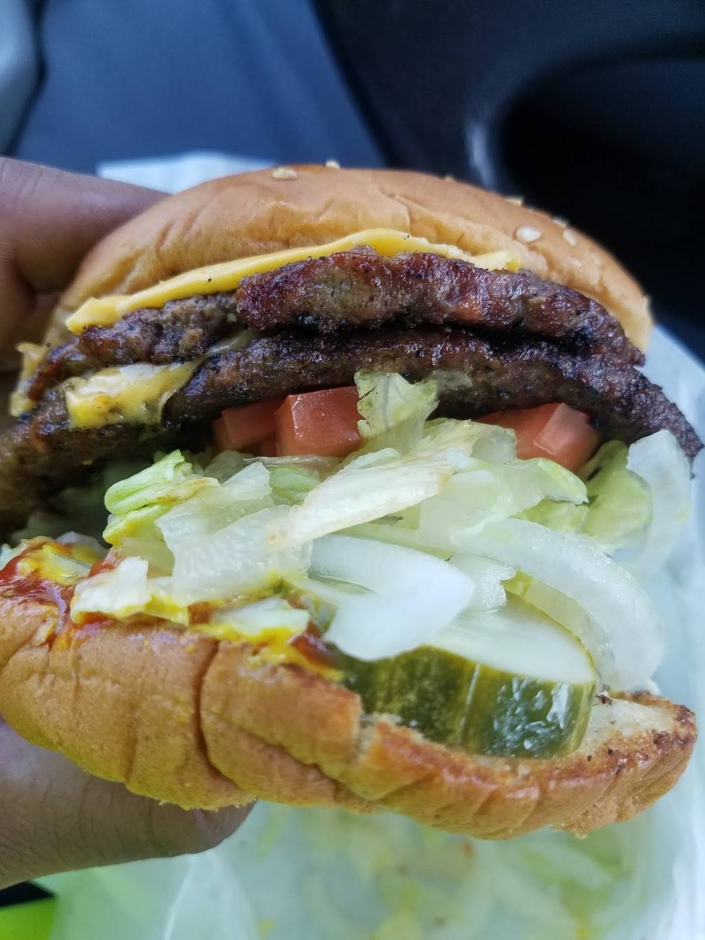 Sammies | restaurant | 1536 Sheridan Rd, North Chicago, IL 60064, USA | 2246566111 OR +1 224-656-6111