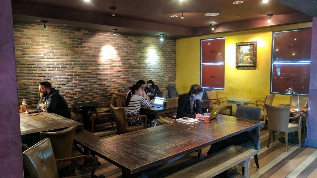 Bricks and Scones | cafe | 403 N Larchmont Blvd, Los Angeles, CA 90004, USA | 3234630811 OR +1 323-463-0811