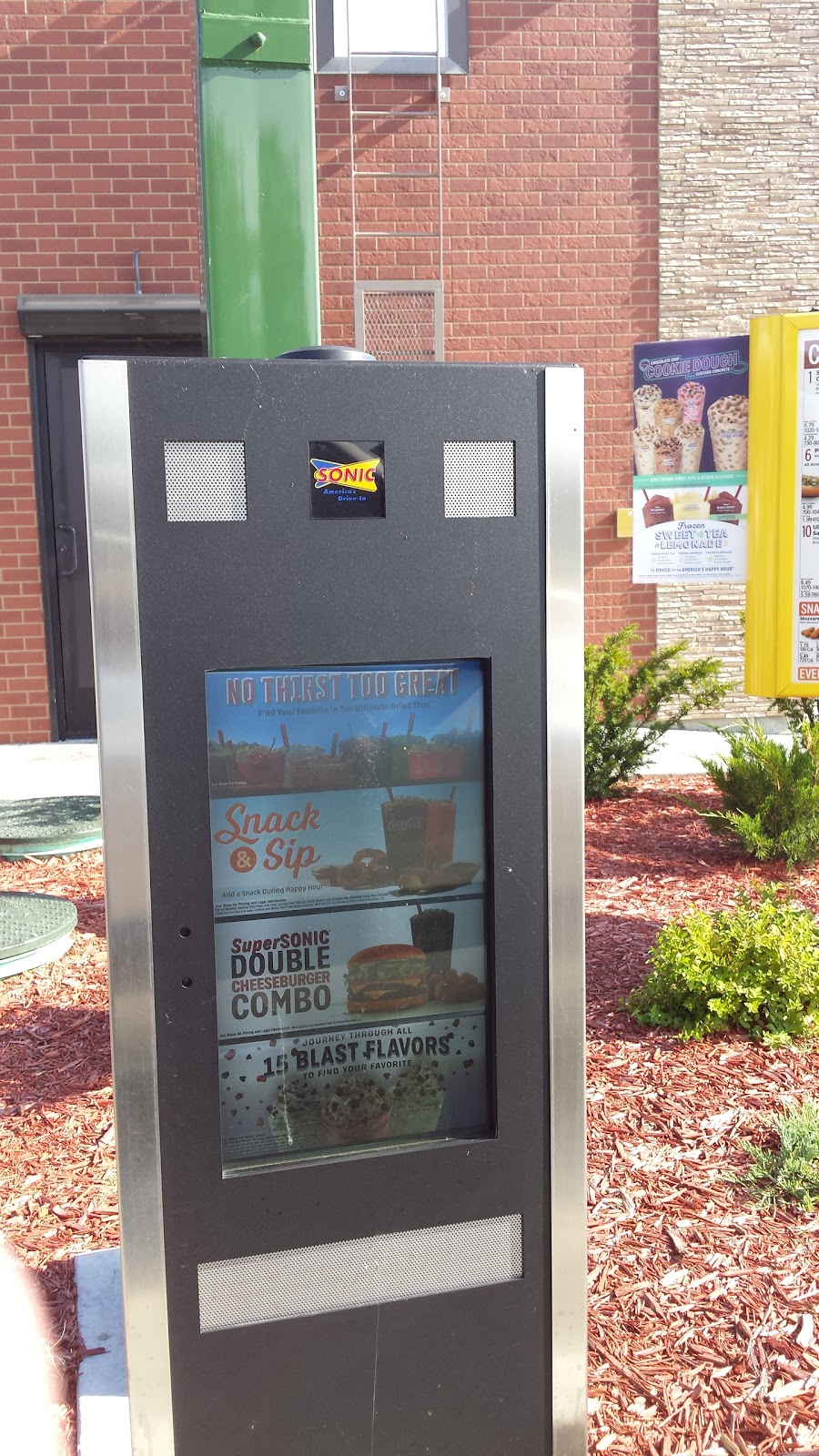 Sonic Drive-In | restaurant | 1017 Hwy 62 E, Mountain Home, AR 72653, USA | 8704243326 OR +1 870-424-3326