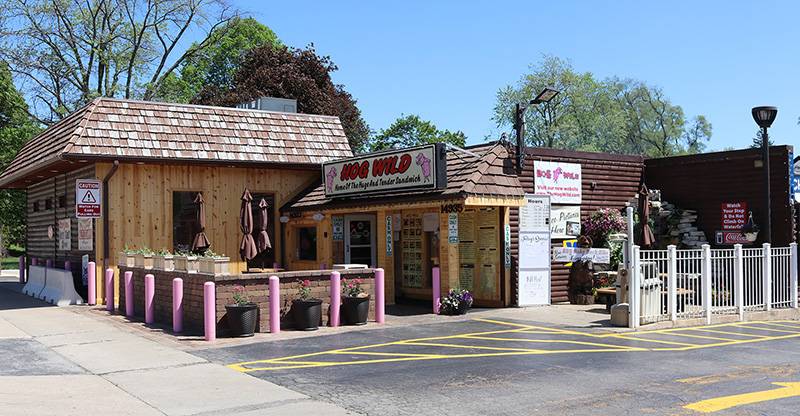 The Original Hog Wild | restaurant | 14933 Pulaski Rd, Midlothian, IL 60445, USA | 7083719005 OR +1 708-371-9005