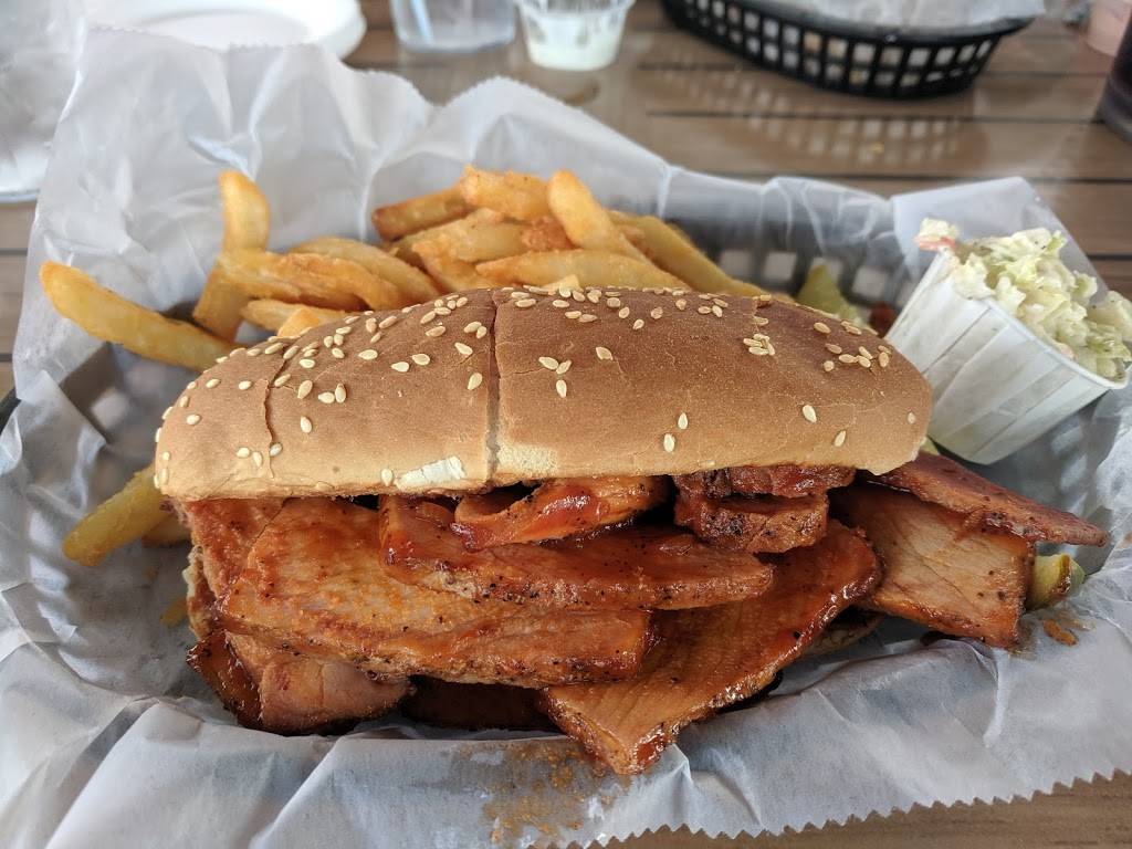 Pik N Pig | restaurant | 194 Gilliam McConnell Rd, Carthage, NC 28327, USA | 9109477591 OR +1 910-947-7591