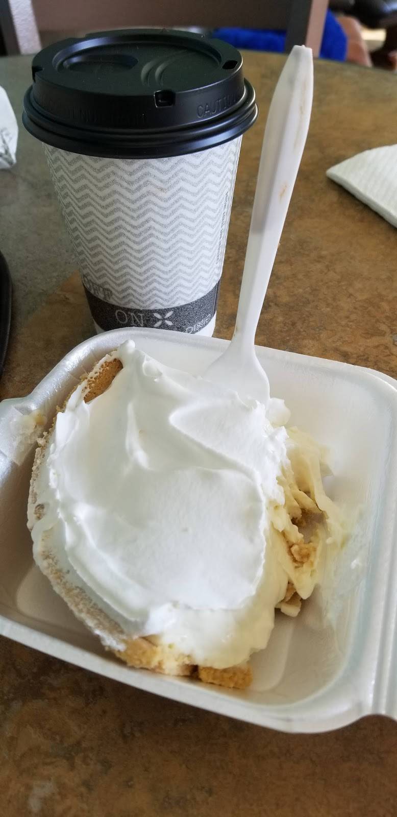 Shark Bites Deli | restaurant | 1740 E Venice Ave #19, Venice, FL 34292, USA | 9412442863 OR +1 941-244-2863