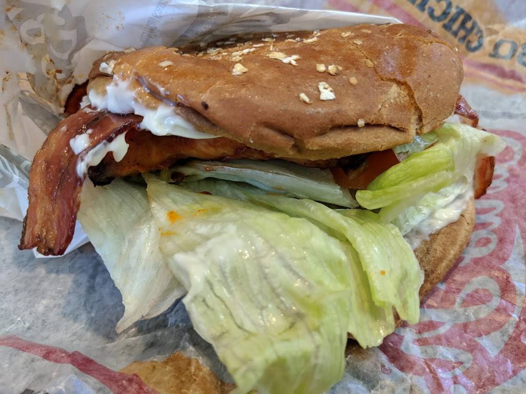 Carls Jr. | restaurant | 30604 Benton Rd, Winchester, CA 92596, USA | 9519262419 OR +1 951-926-2419