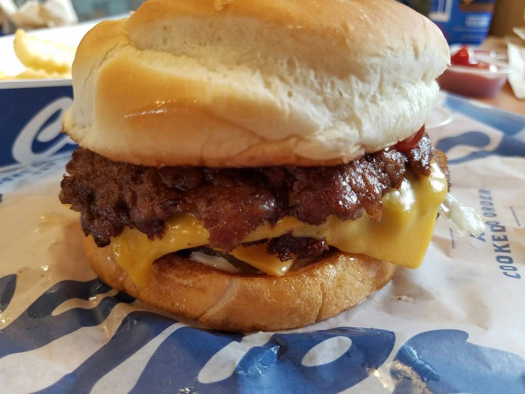 Culvers | restaurant | 1620 W Lake Shore Dr, Woodstock, IL 60098, USA | 8153375730 OR +1 815-337-5730