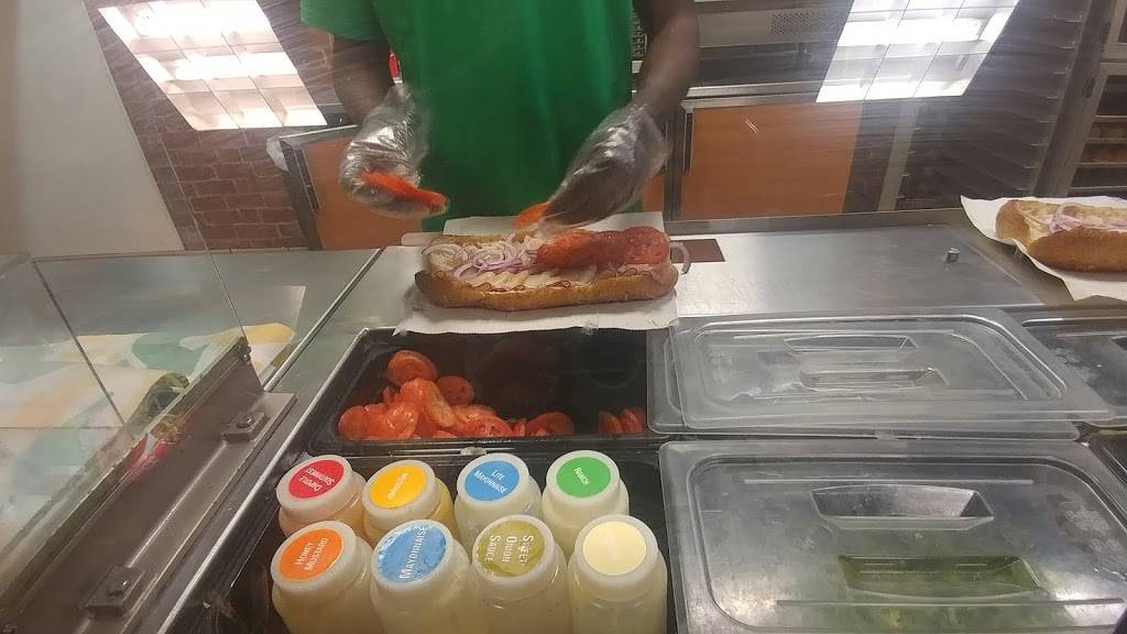 Subway | restaurant | 37656 West 12 Mile Road, Farmington Hills, MI 48331, USA | 2484889022 OR +1 248-488-9022