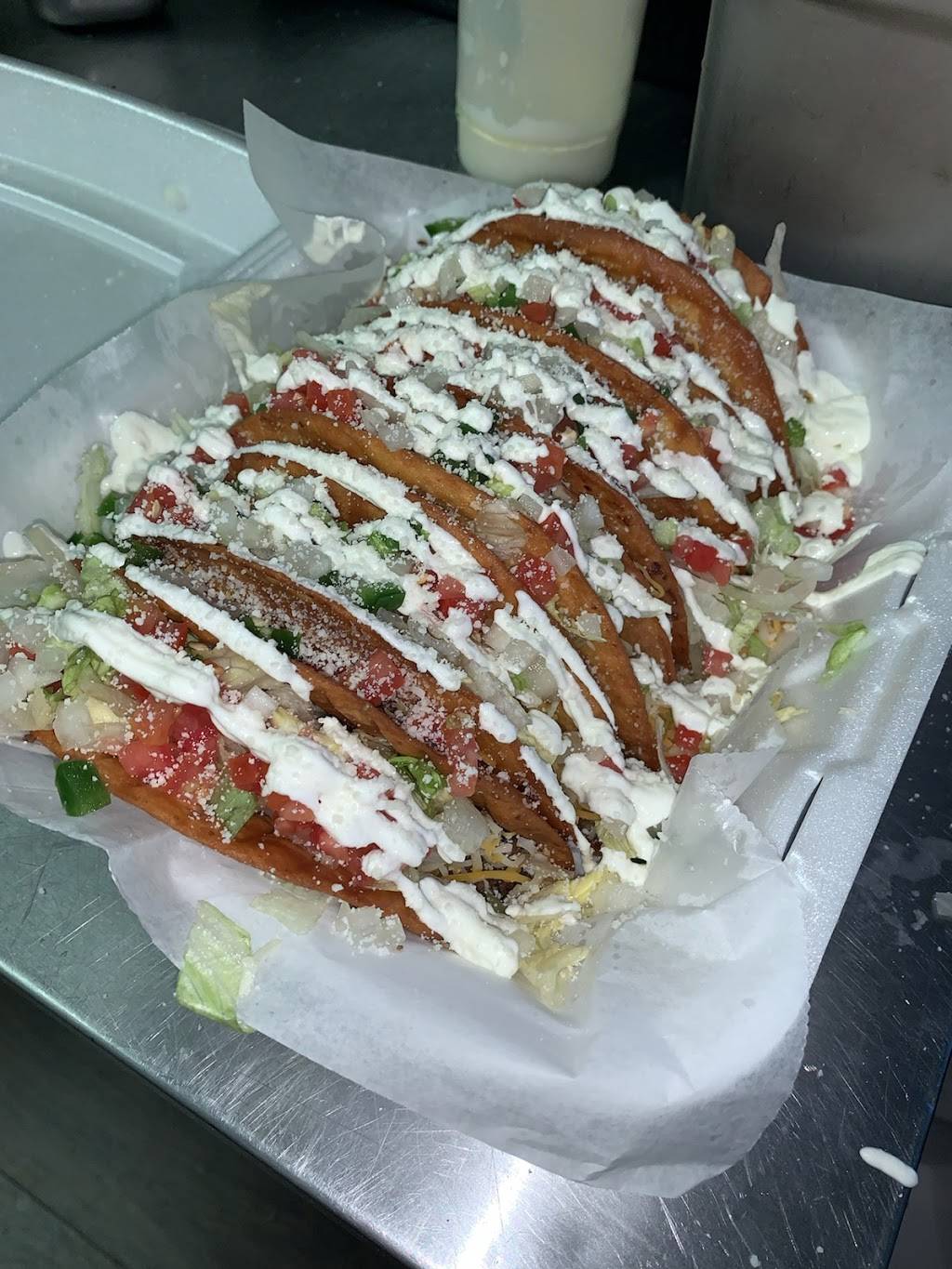 Taco Bout Nachos | restaurant | 1037 Camden Ave, Rock Hill, SC 29732, USA | 8033255331 OR +1 803-325-5331