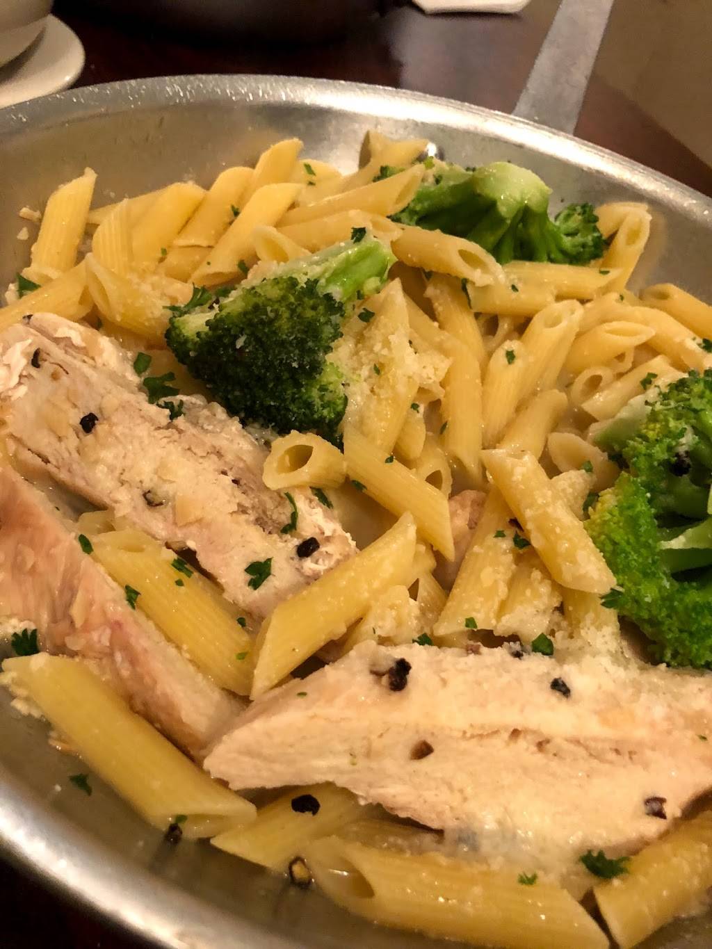 Jimmy Seas Pan Pasta | restaurant | 32 Kennebec Ave, Oak Bluffs, MA 02557, USA | 5086879702 OR +1 508-687-9702