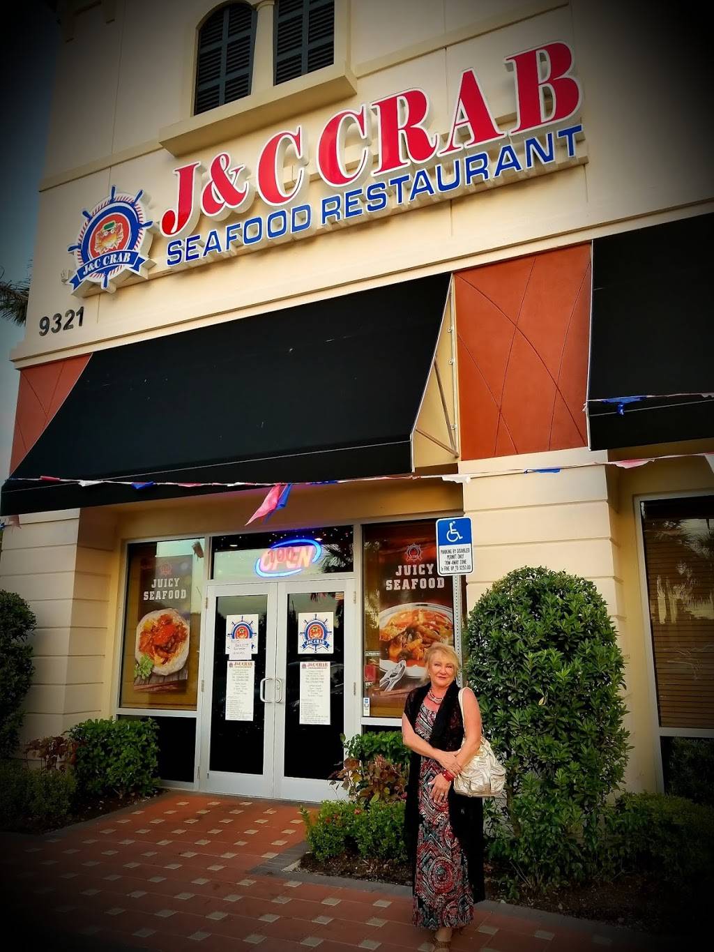 J&C Crab - Juicy Seafood | restaurant | 9321 6 Mile Cypress Pkwy #100, Fort Myers, FL 33966, USA | 2396907088 OR +1 239-690-7088