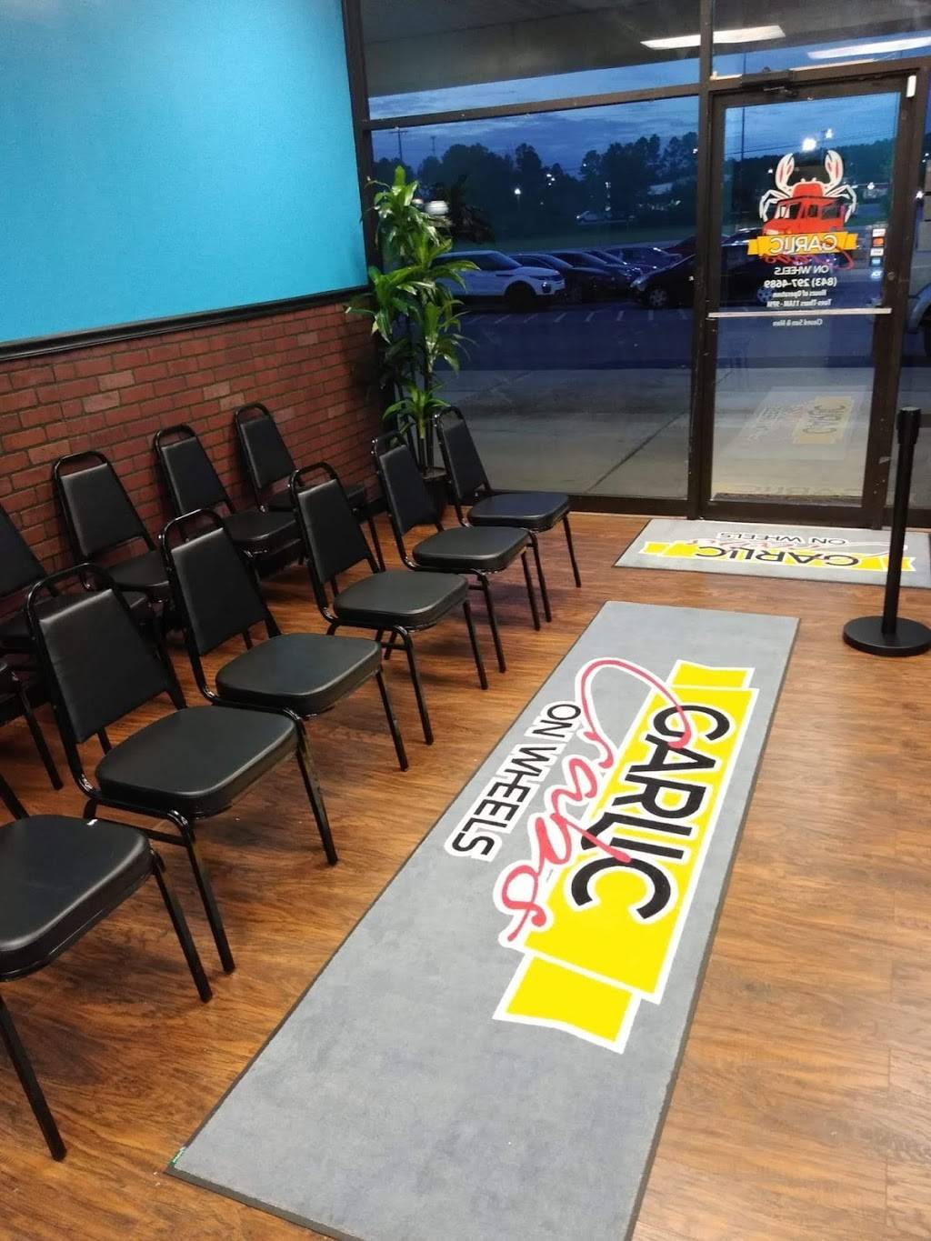 Garlic Crabs On Wheels | restaurant | 5101 Ashley Phosphate Rd Suite 118, North Charleston, SC 29418, USA | 8432974689 OR +1 843-297-4689