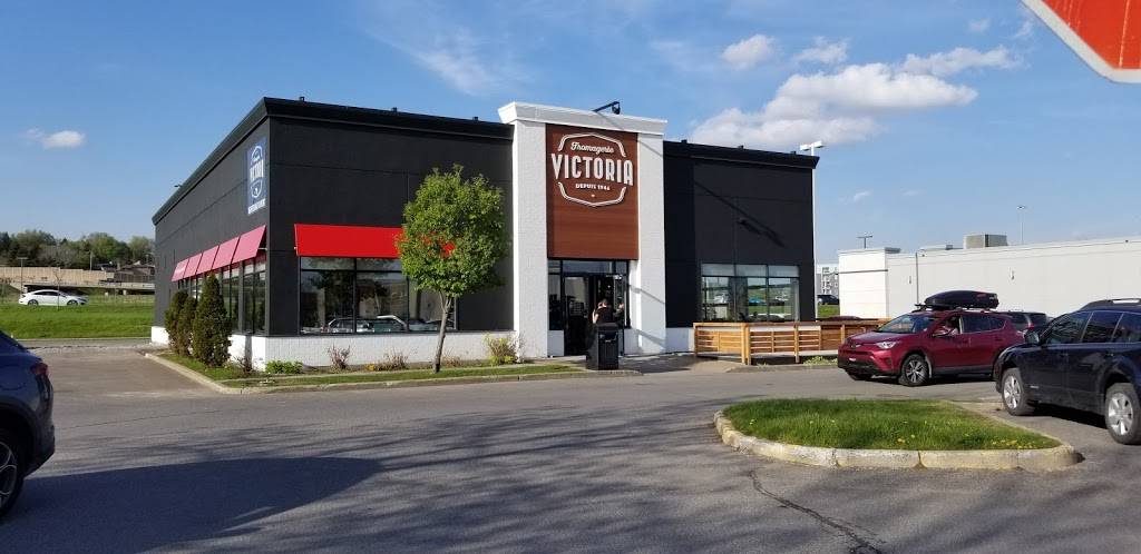 Fromagerie Victoria | restaurant | 100 Rue Bouvier, Québec, QC G2J 1R8, Canada | 4189488640 OR +1 418-948-8640