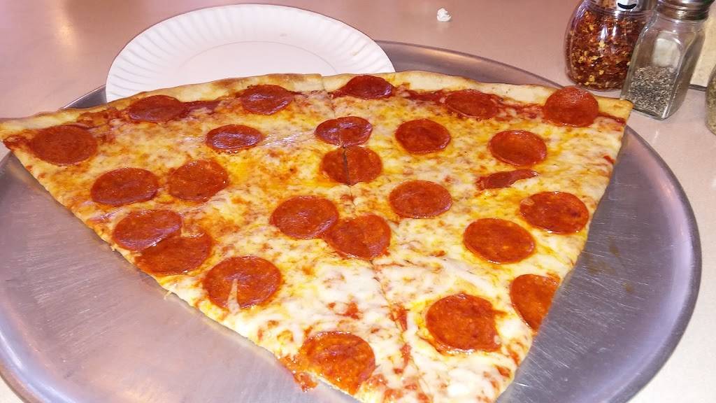 Tonys Pizza | restaurant | 1530 Overland Park Ln, Charlotte, NC 28262, USA | 7046886880 OR +1 704-688-6880