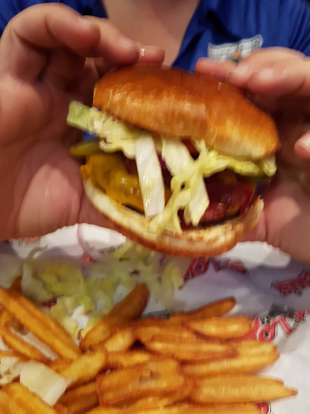 St. Louis Bar & Grill | restaurant | 541 Holland St W Unit S1, Bradford, ON L3Z 0C1, Canada | 9057750055 OR +1 905-775-0055