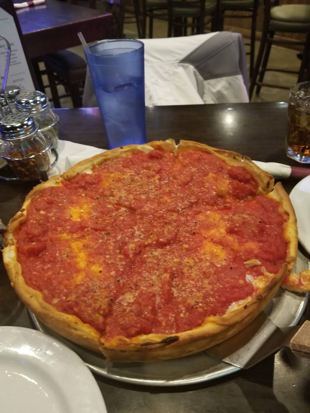 Gullivers Pizza & Pub | restaurant | 17W517 Roosevelt Rd, Oakbrook Terrace, IL 60181, USA | 6306911888 OR +1 630-691-1888