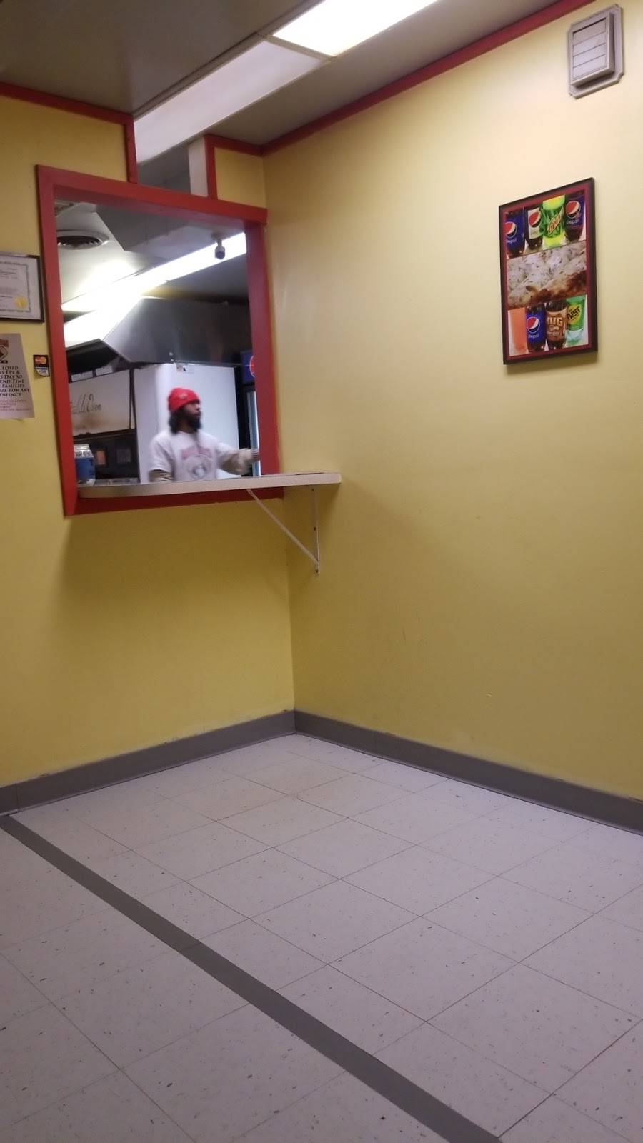 Uncle Bills Pizza | restaurant | 1407 E Locust St, Davenport, IA 52803, USA | 5633228600 OR +1 563-322-8600