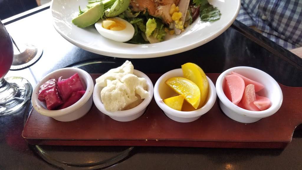 Iron Springs Public House | restaurant | 901 4th St, San Rafael, CA 94901, USA | 4154576258 OR +1 415-457-6258