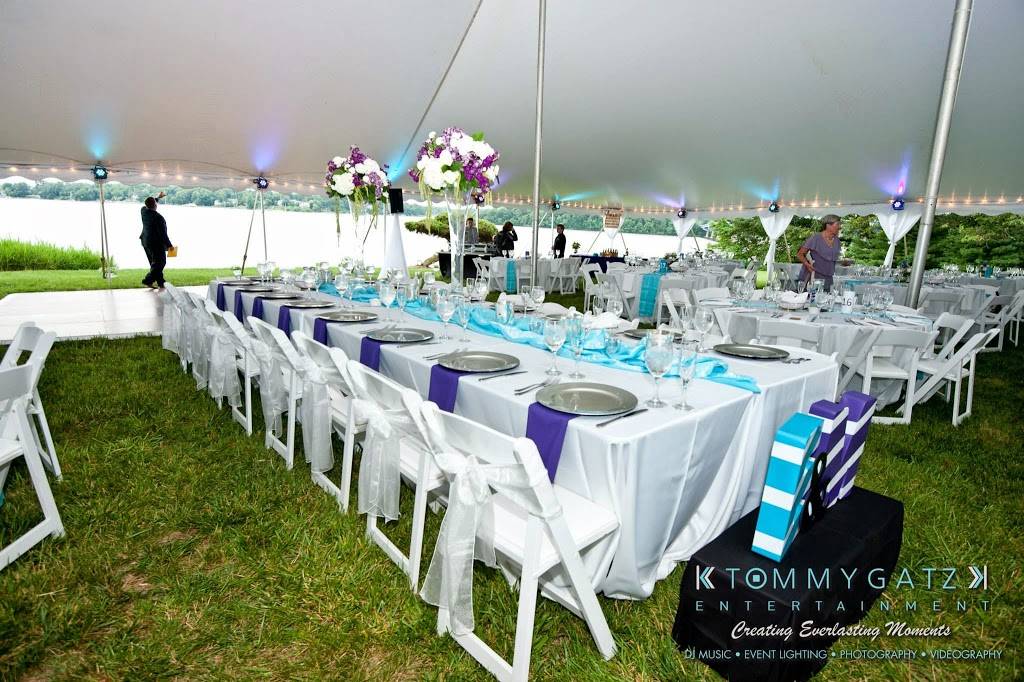 Aprils Table Catering & Events | restaurant | 544 Baltimore Annapolis Blvd, Severna Park, MD 21146, USA | 4105442660 OR +1 410-544-2660