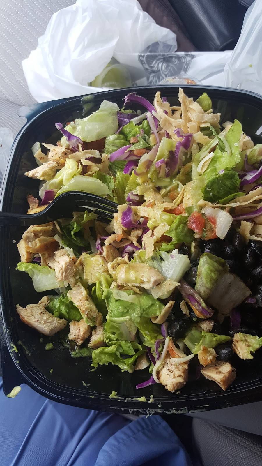 El Pollo Loco | restaurant | 4645 W Commerce St, San Antonio, TX 78237, USA | 2107097451 OR +1 210-709-7451