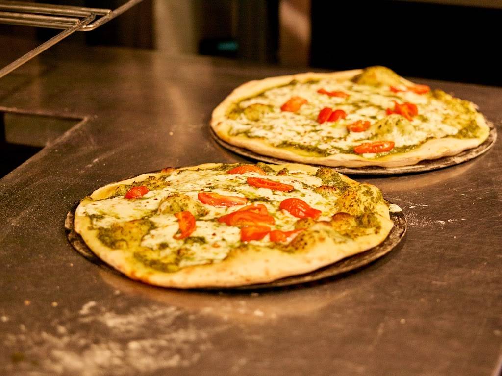 GiroPizza | restaurant | 3711 Justin Rd #100, Flower Mound, TX 75028, USA | 2145131777 OR +1 214-513-1777