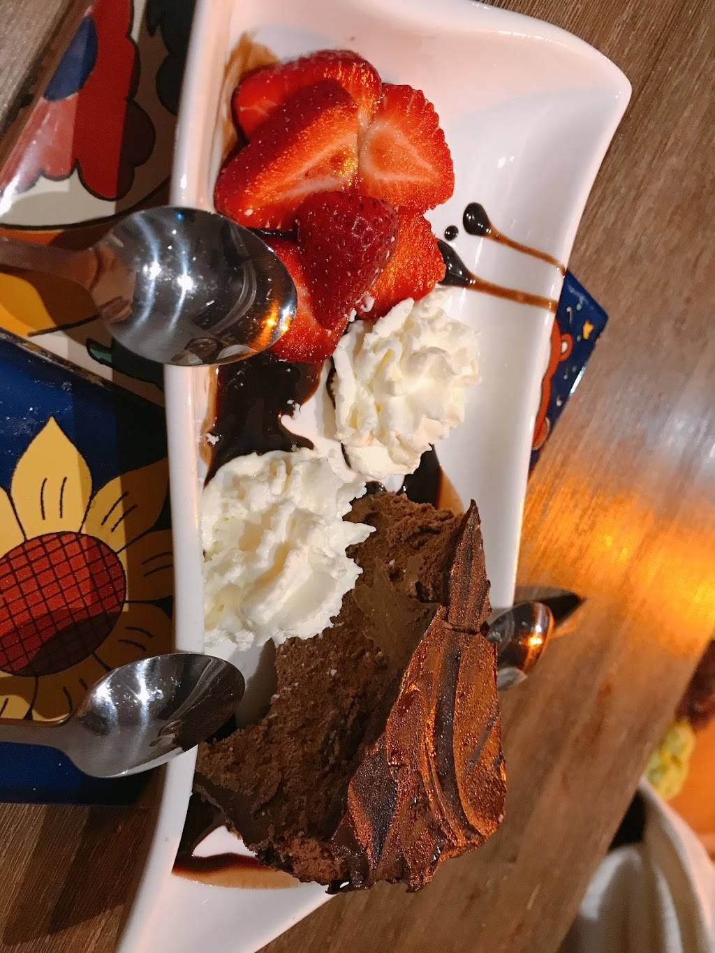 La Paella | restaurant | 1146 Queen St E, Toronto, ON M4M 1L1, Canada | 4165461055 OR +1 416-546-1055