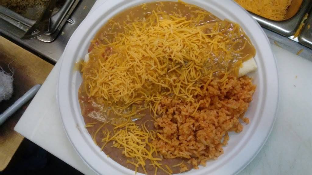 Chicos Mexican Food | restaurant | 12920 Lowell Blvd b, Broomfield, CO 80020, USA | 3034690553 OR +1 303-469-0553