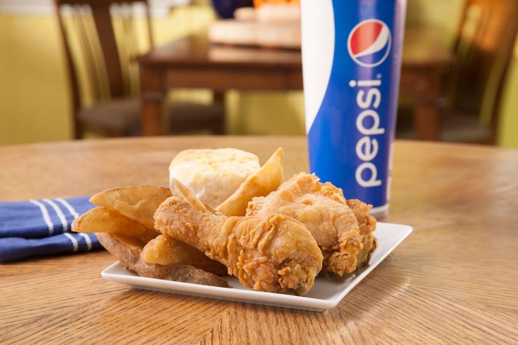 Lees Famous Recipe Chicken | restaurant | 2412 Grand Ave, Wausau, WI 54403, USA | 7158457206 OR +1 715-845-7206