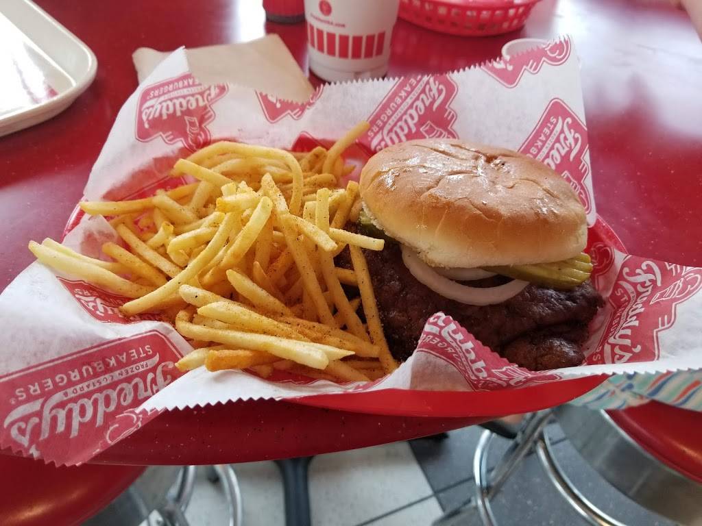 Freddys Frozen Custard & Steakburgers | restaurant | 14005 W Colfax Dr, Lakewood, CO 80401, USA | 3032799609 OR +1 303-279-9609