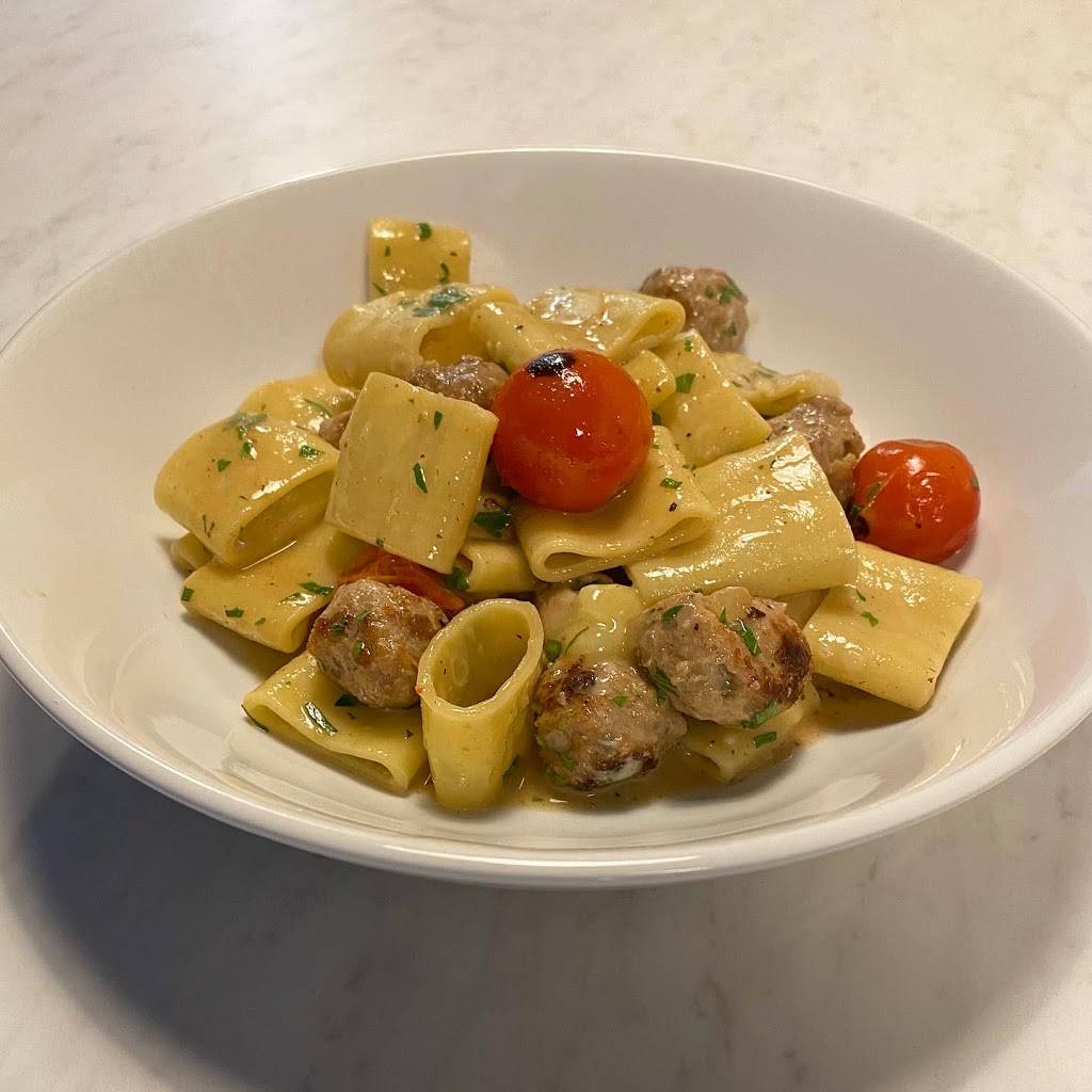 Flour Power | restaurant | 1642 W Chicago Ave, Chicago, IL 60622, USA | 3123633066 OR +1 312-363-3066