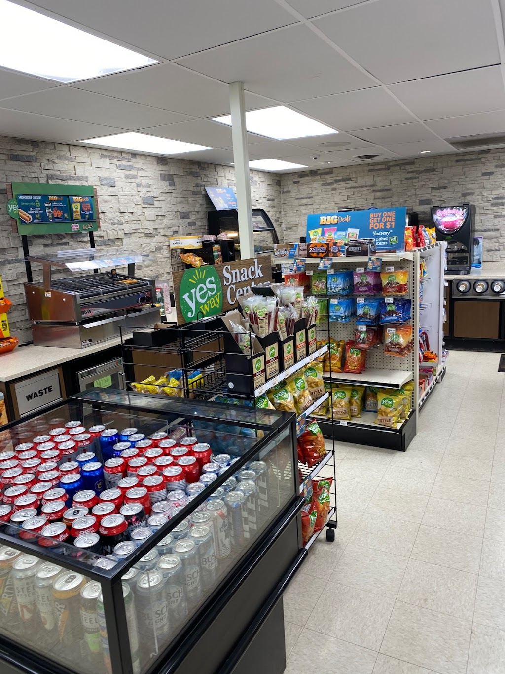 Yesway | restaurant | 1515 E Wells Ave, Pierre, SD 57501, USA | 6052249764 OR +1 605-224-9764