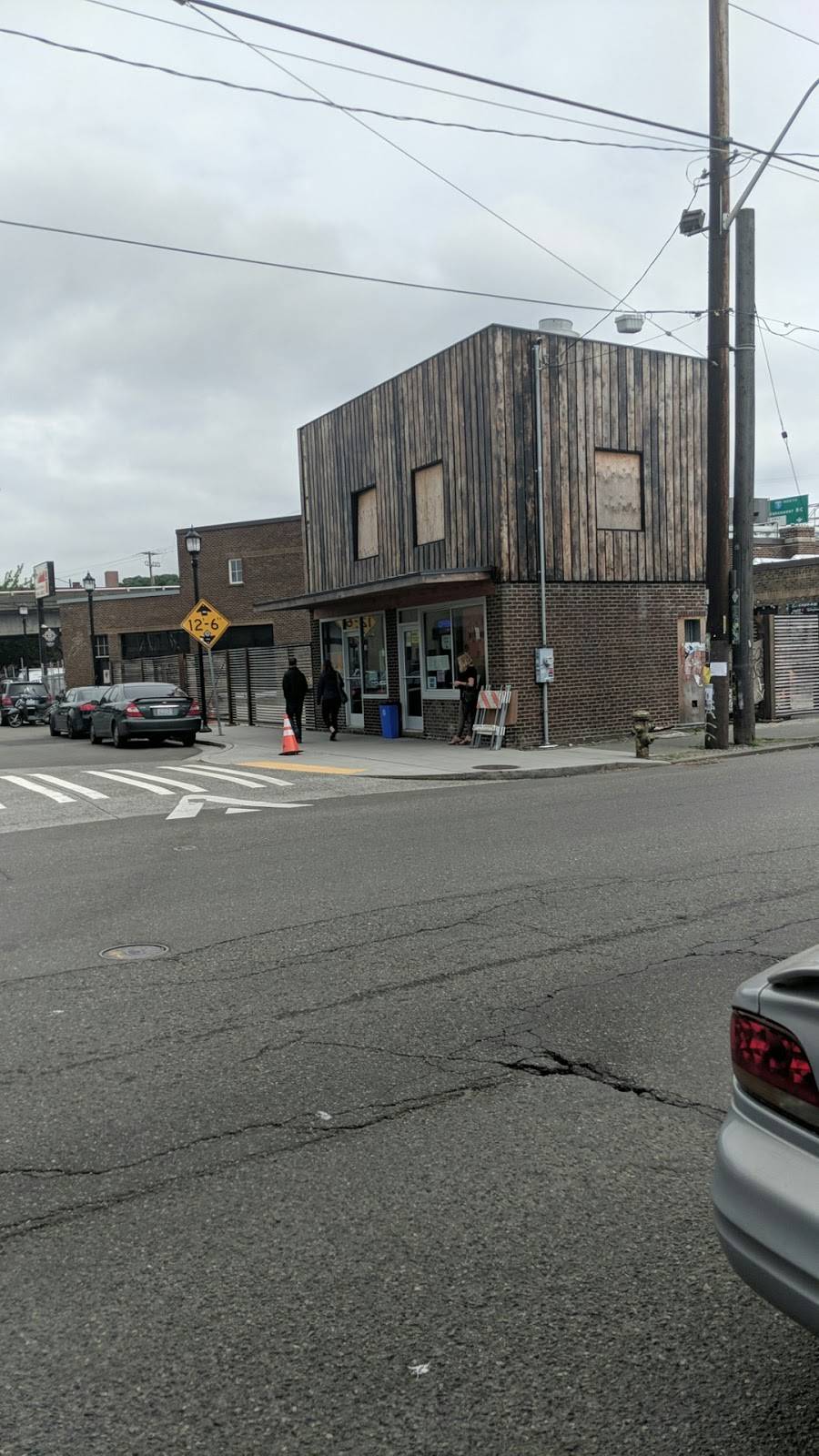 Lorenas Kitchen | restaurant | 6150-6198 12th Ave S, Seattle, WA 98108, USA | 2064604753 OR +1 206-460-4753