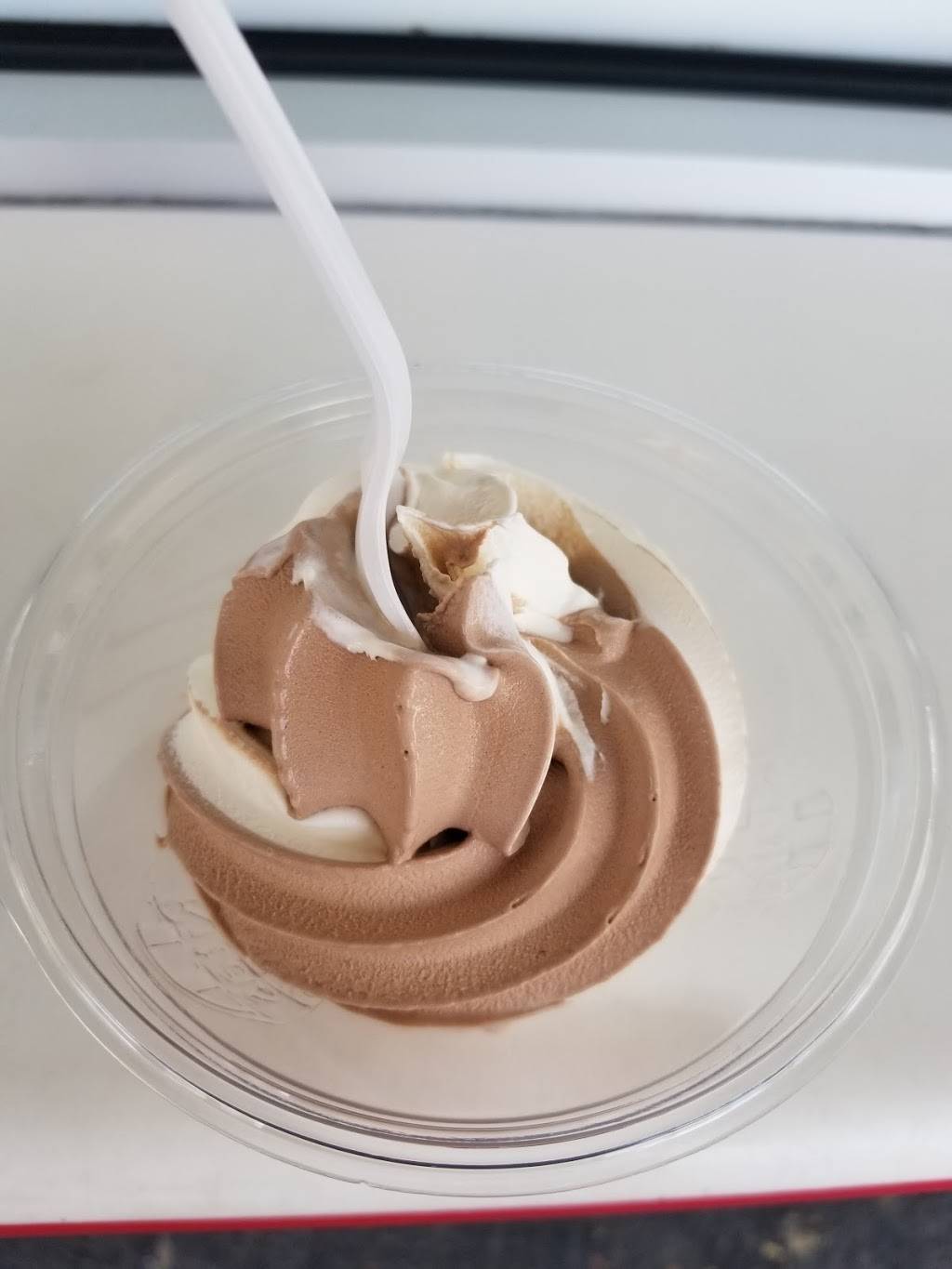 Ritas Italian Ice | restaurant | 1052 W Emaus Ave, Allentown, PA 18103, USA | 6107976666 OR +1 610-797-6666