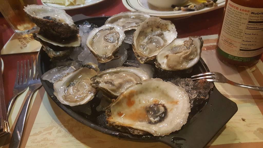 Captains Tavern Restaurant | restaurant | 9625 S Dixie Hwy, Miami, FL 33156, USA | 3056665979 OR +1 305-666-5979