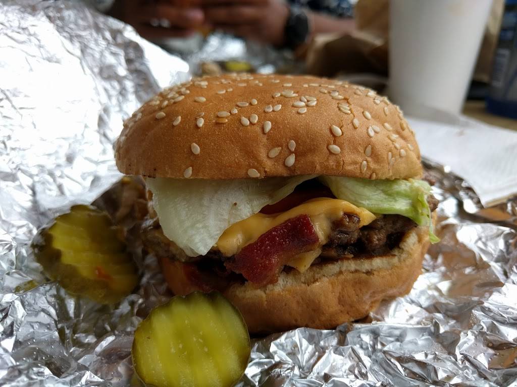 Five Guys | meal takeaway | 2970 W Grant Line Rd, Tracy, CA 95304, USA | 2098338036 OR +1 209-833-8036