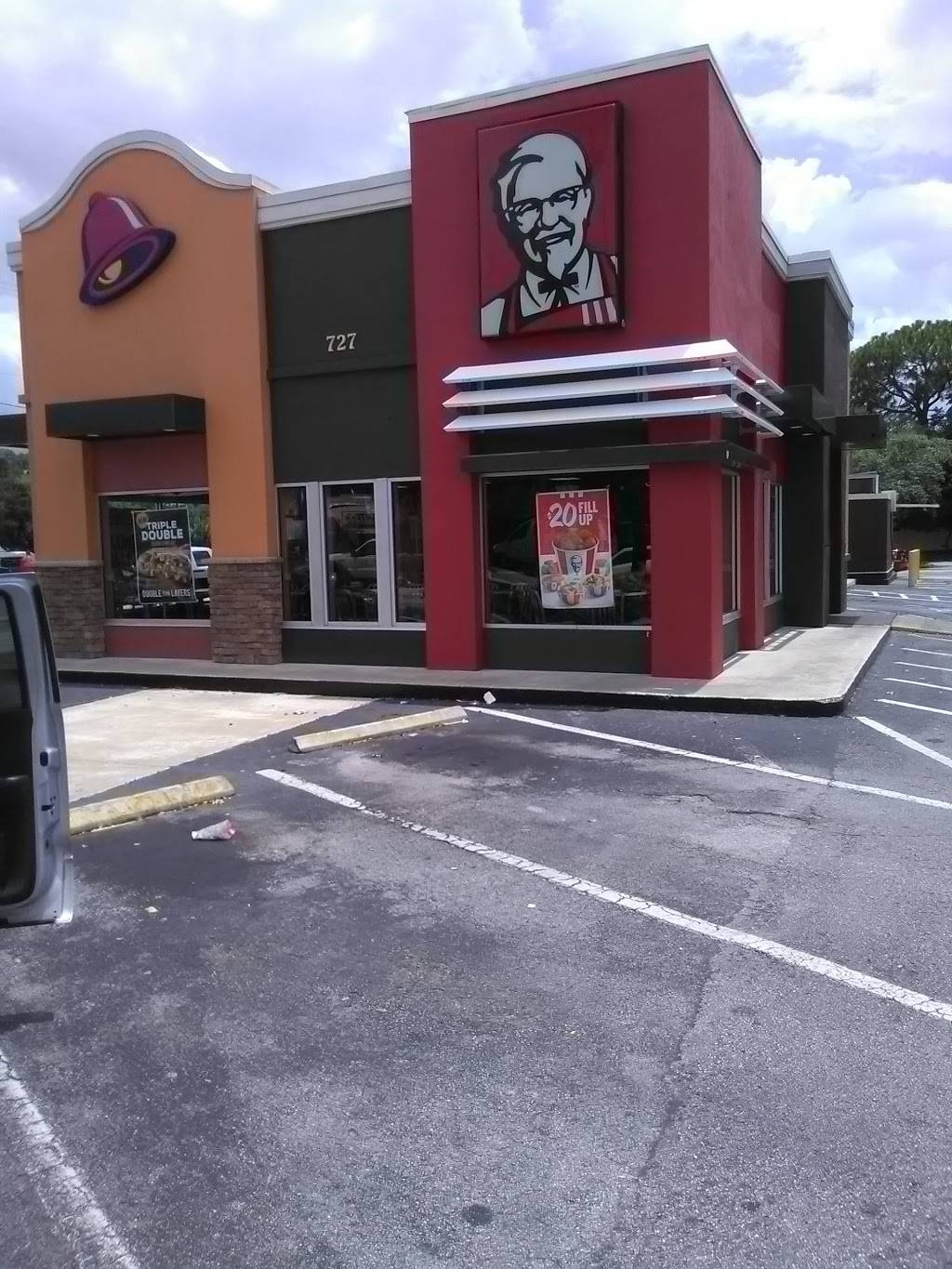 KFC | restaurant | 727 E Memorial Blvd, Lakeland, FL 33801, USA | 8636882111 OR +1 863-688-2111
