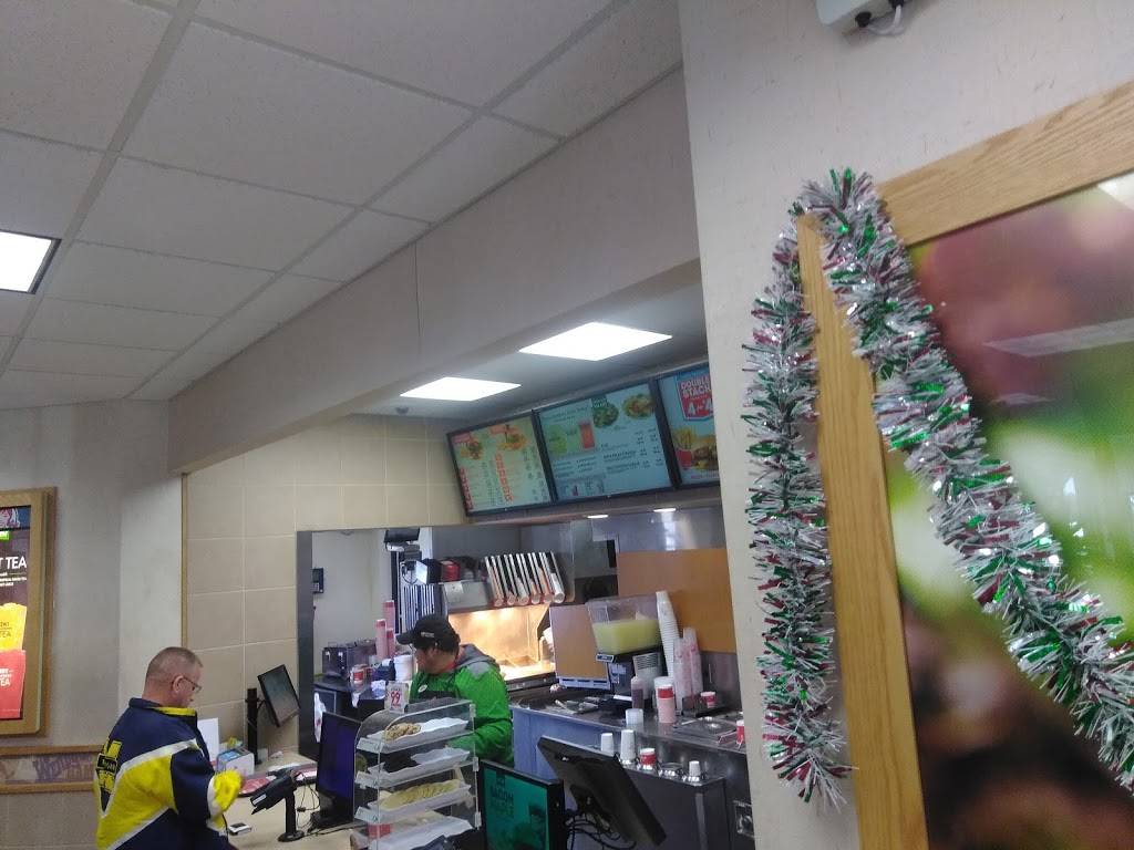 Wendys | restaurant | 73 S Zeeb Rd, Ann Arbor, MI 48103, USA | 7346656702 OR +1 734-665-6702