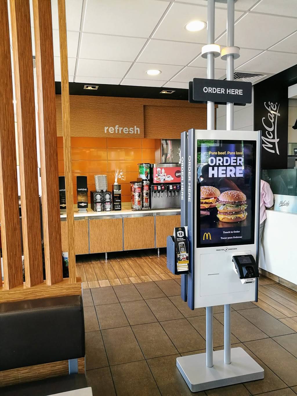 McDonalds | cafe | 116 E State Rd 200, Yulee, FL 32097, USA | 9042250045 OR +1 904-225-0045