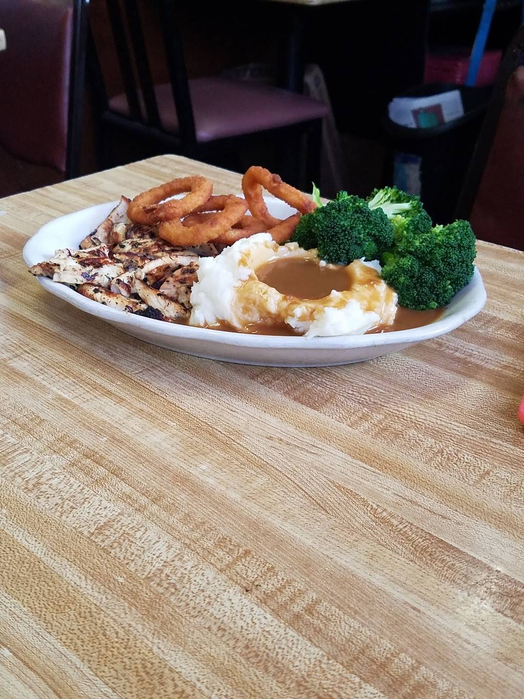 Delfini | restaurant | 500 Tiffany St, Bronx, NY 10474, USA | 7189911337 OR +1 718-991-1337