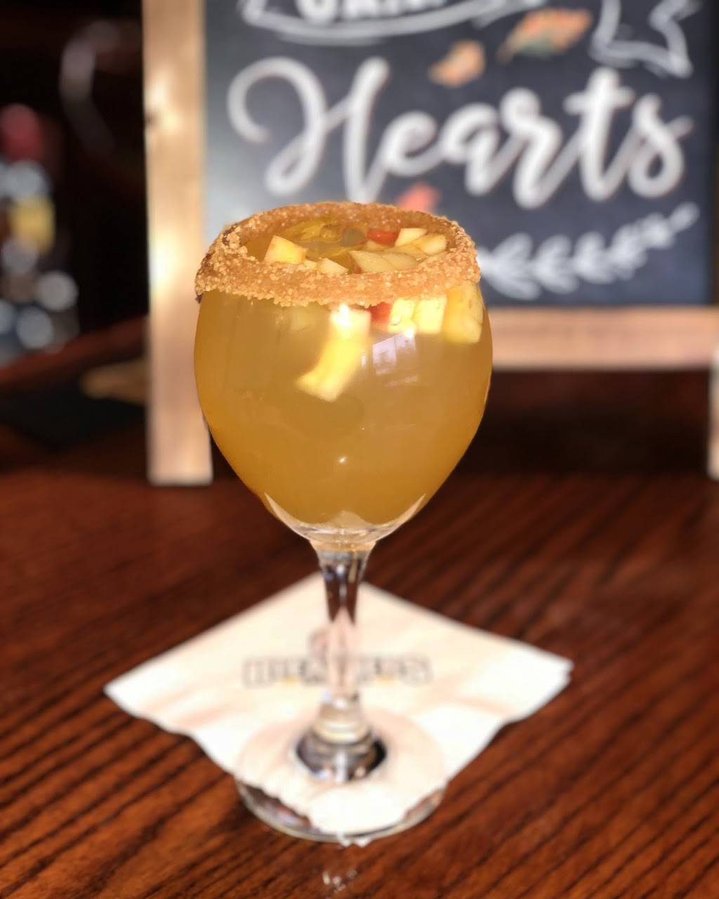 Bleachers Bar and Grill | restaurant | 6092 Jericho Turnpike, Commack, NY 11725, USA | 6314869696 OR +1 631-486-9696