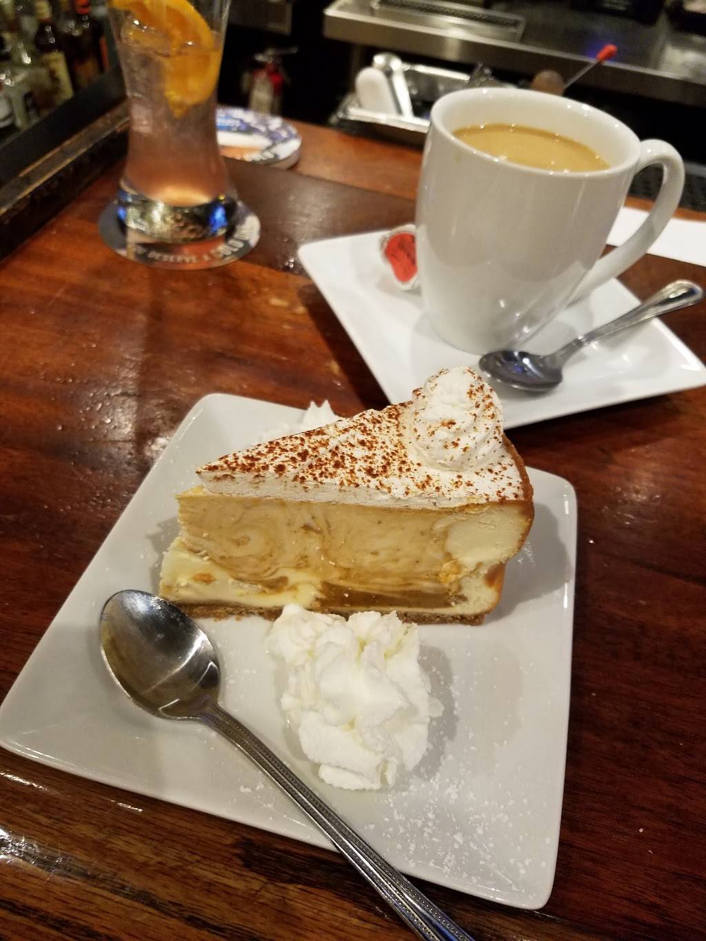 Ruby Tuesday | restaurant | 50 Holyoke St, Holyoke, MA 01040, USA | 4135320409 OR +1 413-532-0409