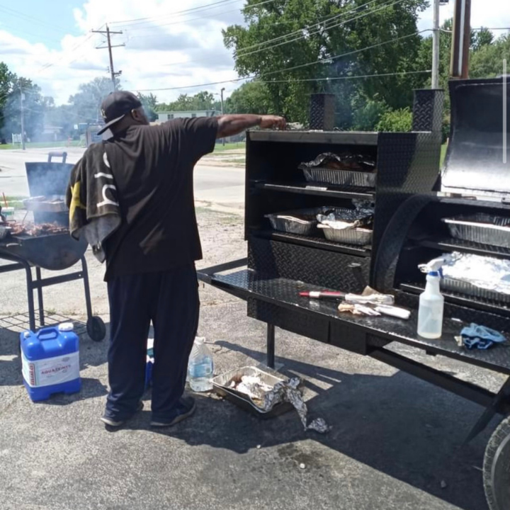 Granny Boyz BBQ | restaurant | 613 Range Ln, Cahokia, IL 62206, USA | 6184068078 OR +1 618-406-8078