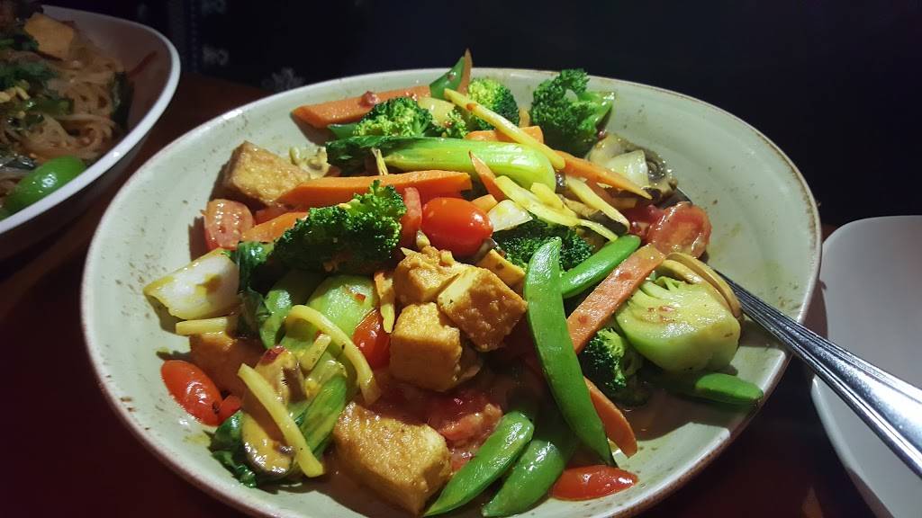 P.F. Changs | meal takeaway | 8888 SW 136th St Ste 100, Miami, FL 33176, USA | 3052342338 OR +1 305-234-2338