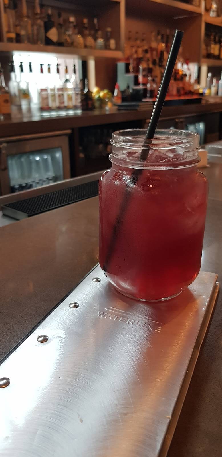 Waterline | restaurant | 296 State St, Boston, MA 02109, USA | 6172273838 OR +1 617-227-3838